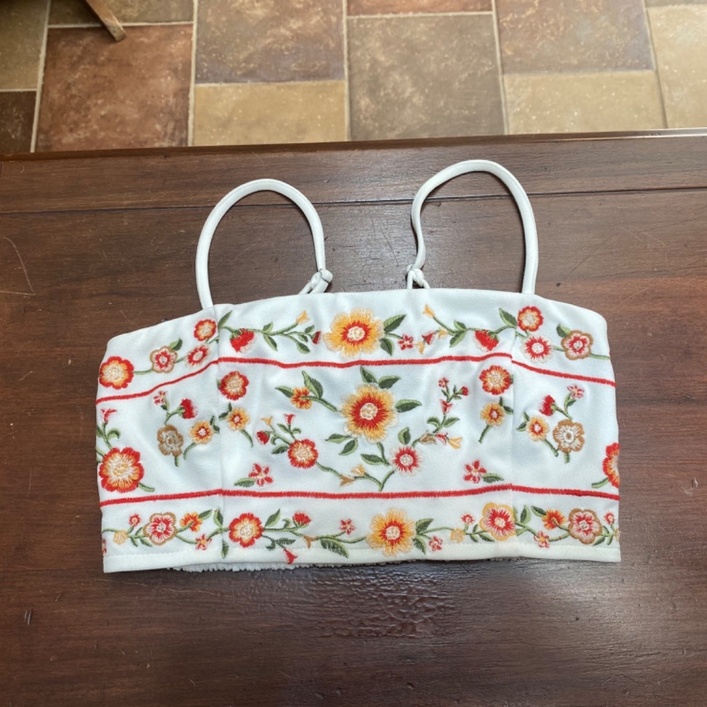Forever 21 S embroidered boho crop top w/adjustable straps - Picture 8 of 8